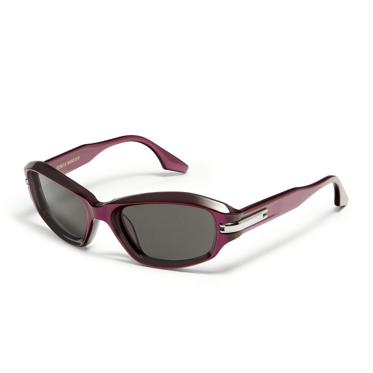 Gentle Monster® Mask Sunglasses: Tidan color Violet V1 - three-quarters view.