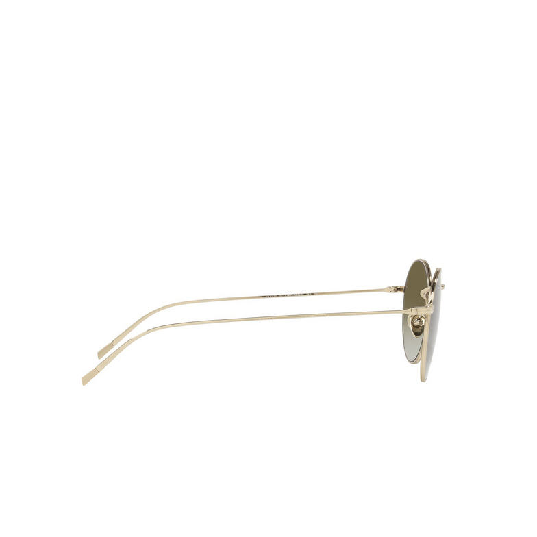 Giorgio Armani AR6125 Sonnenbrillen 30138E pale gold - 3/4
