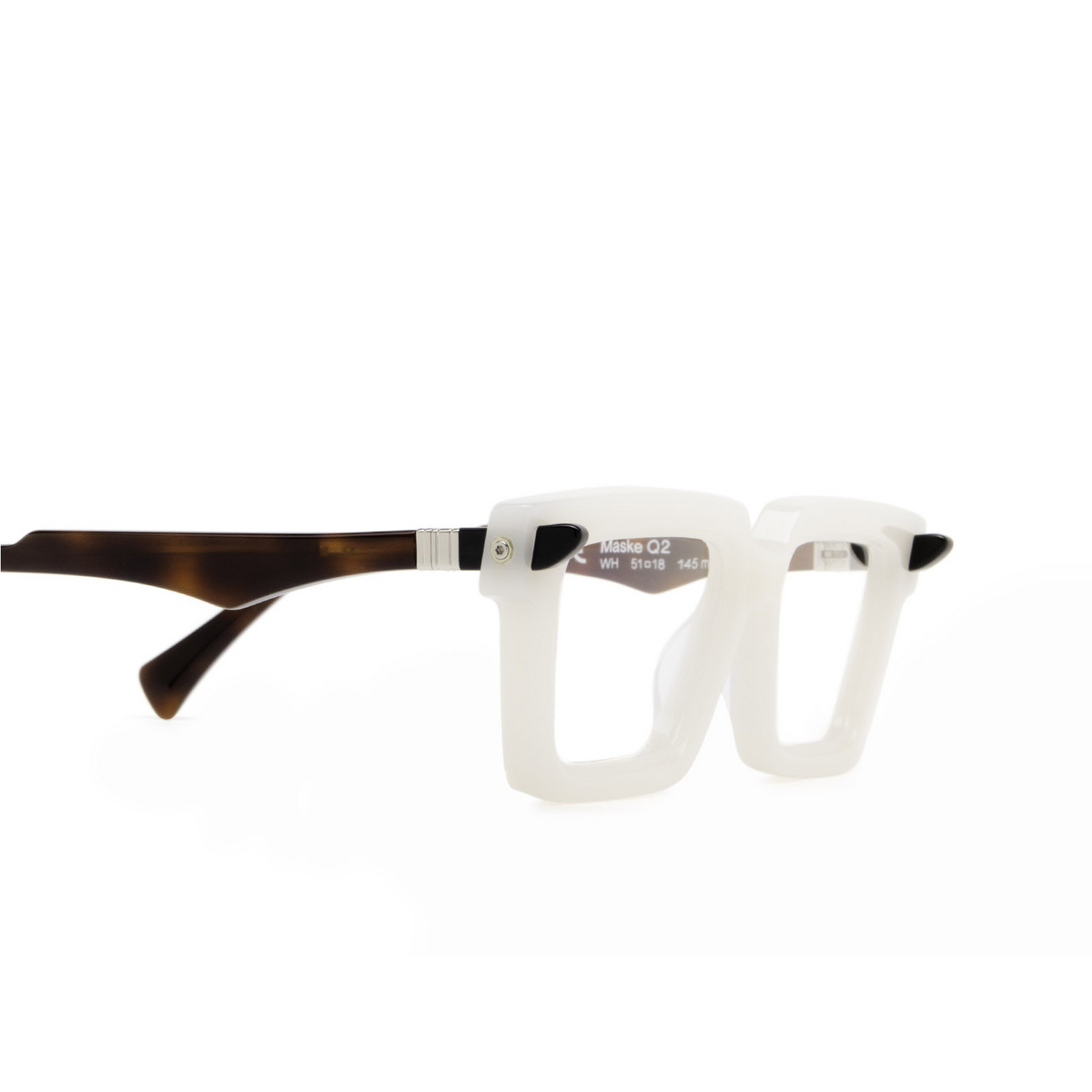 Kuboraum Q2 Eyeglasses WH White & Tortoise - 3/4