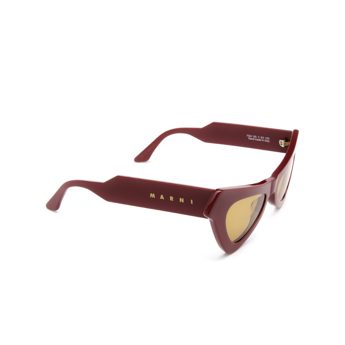 Marni® Irregular Sunglasses: Fairy Pools color Bordeaux 7QH - three-quarters view.