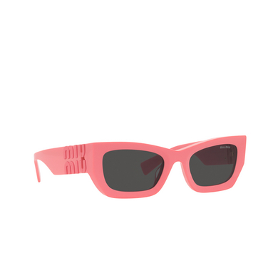 Miu Miu MU 09WS Sunglasses 18C5S0 dark pink - three-quarters view