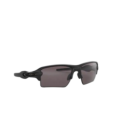 Oakley FLAK 2.0 XL Sunglasses 918873 matte black - three-quarters view