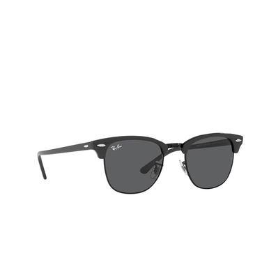 Ray-Ban CLUBMASTER Sunglasses 1367B1 grey on black - three-quarters view