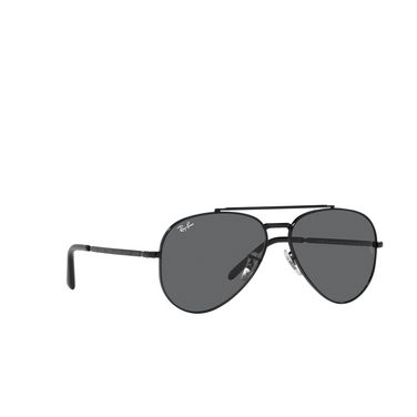 Lunettes de soleil Ray-Ban NEW AVIATOR 002/B1 black - Vue trois quarts