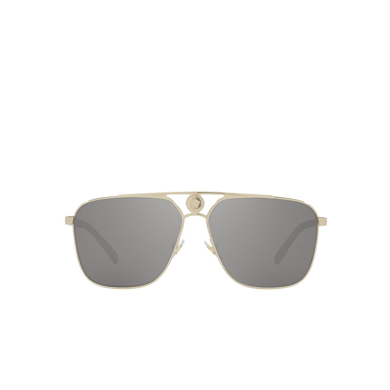 Gafas de sol Versace VE2238 12526G pale gold - 1/4
