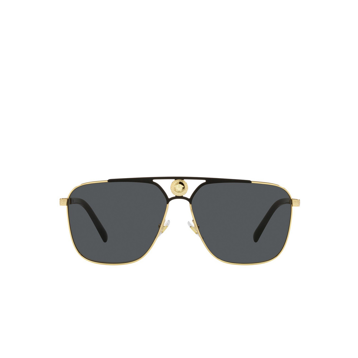 Occhiali da sole Versace VE2238 143687 Gold / Matte Black - frontale