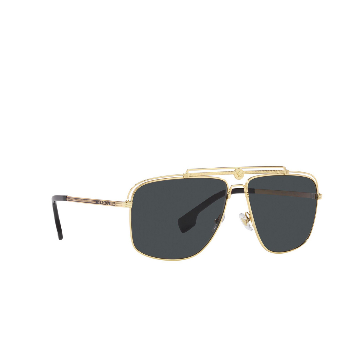 Versace VE2242 Sunglasses 100287 Gold - three-quarters view