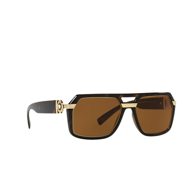 Versace VE4399 Sunglasses 108/73 havana - three-quarters view