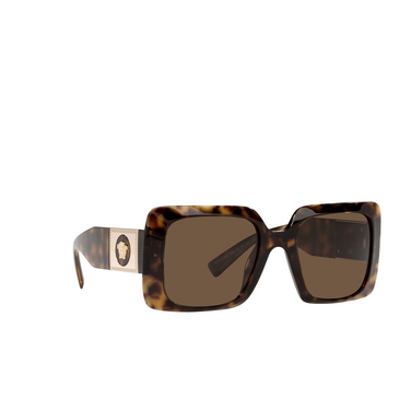 Versace VE4405 Sunglasses 108/73 havana - three-quarters view