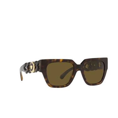 Versace VE4409 Sunglasses 108/73 havana - three-quarters view