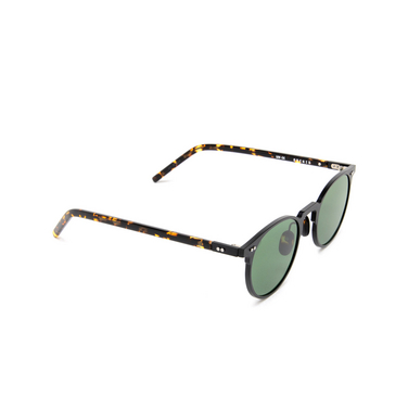 AKILA ORCHID Sunglasses 01/32 black - three-quarters view