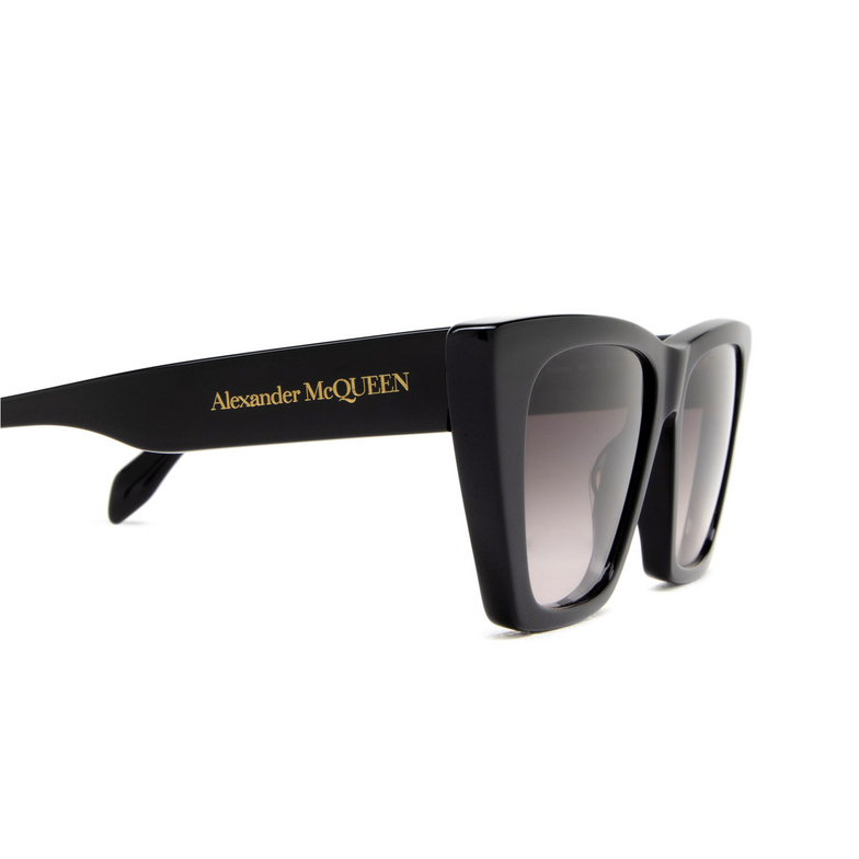 Alexander McQueen AM0299S Sunglasses 001 black - 3/4