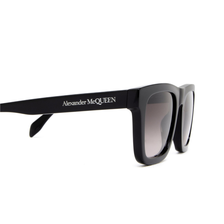Alexander McQueen AM0301S Sunglasses 001 black - 3/4