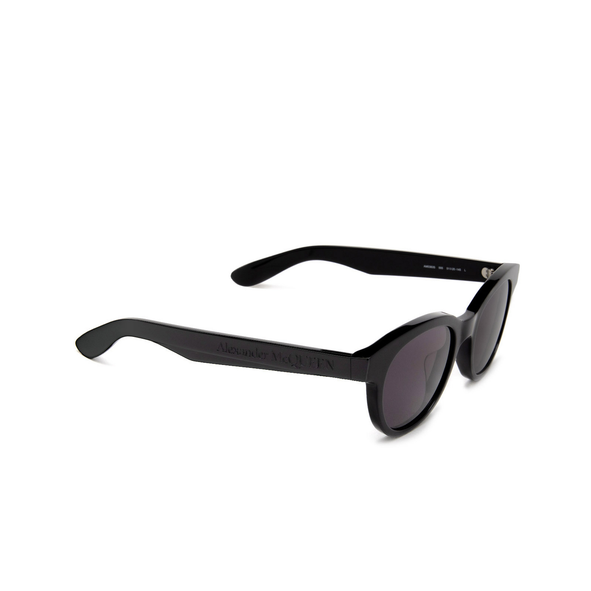 Alexander McQueen AM0383S Sunglasses 005 Black - three-quarters view