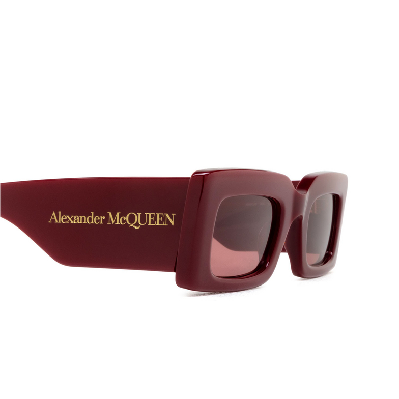 Alexander McQueen AM0433S Sunglasses 003 burgundy - 3/4