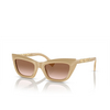 Burberry BE4409 Sunglasses 409213 beige - product thumbnail 2/4