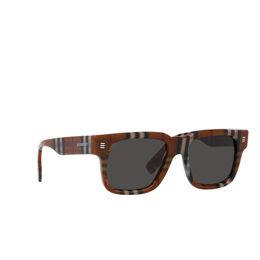 Gafas de sol Burberry HAYDEN 396687 check brown - Vista tres cuartos