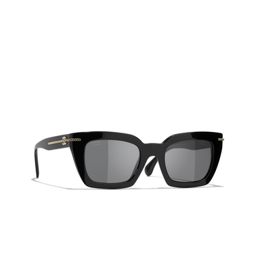 CHANEL square Sunglasses C622T8 black - three-quarters view