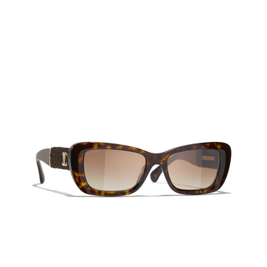 CHANEL rectangle Sunglasses C714S9 dark tortoise - three-quarters view