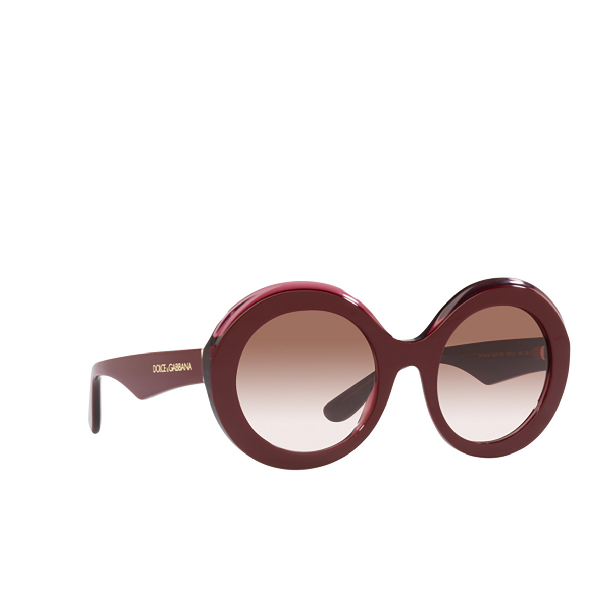 Dolce & Gabbana DG4418 Sunglasses 32478D Bordeaux / Transparent Bordeaux - three-quarters view