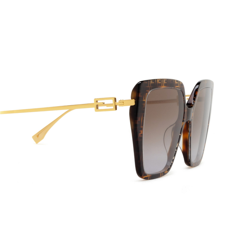 Fendi FE40012U Sunglasses 55F brown - 3/4