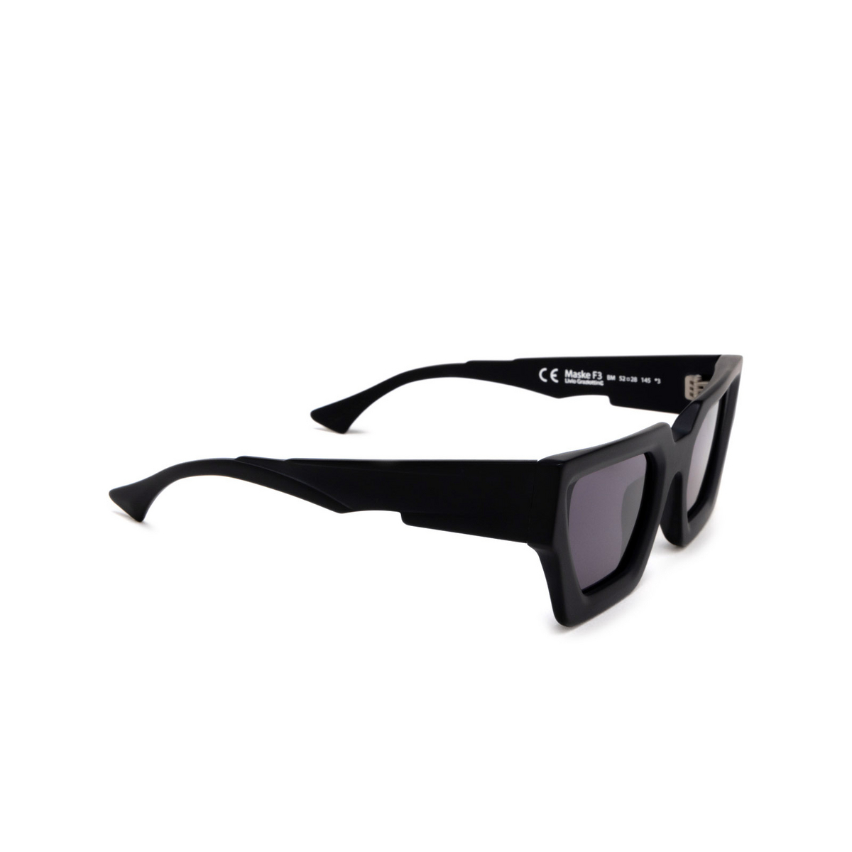 Kuboraum F3 Sunglasses BM Black Matt - three-quarters view