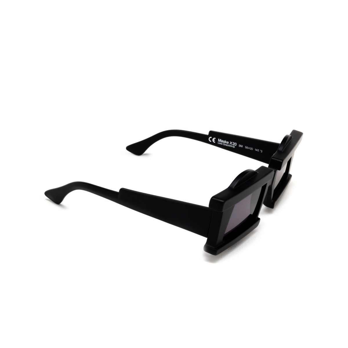 Kuboraum X20 Sunglasses BM Black Matt - three-quarters view
