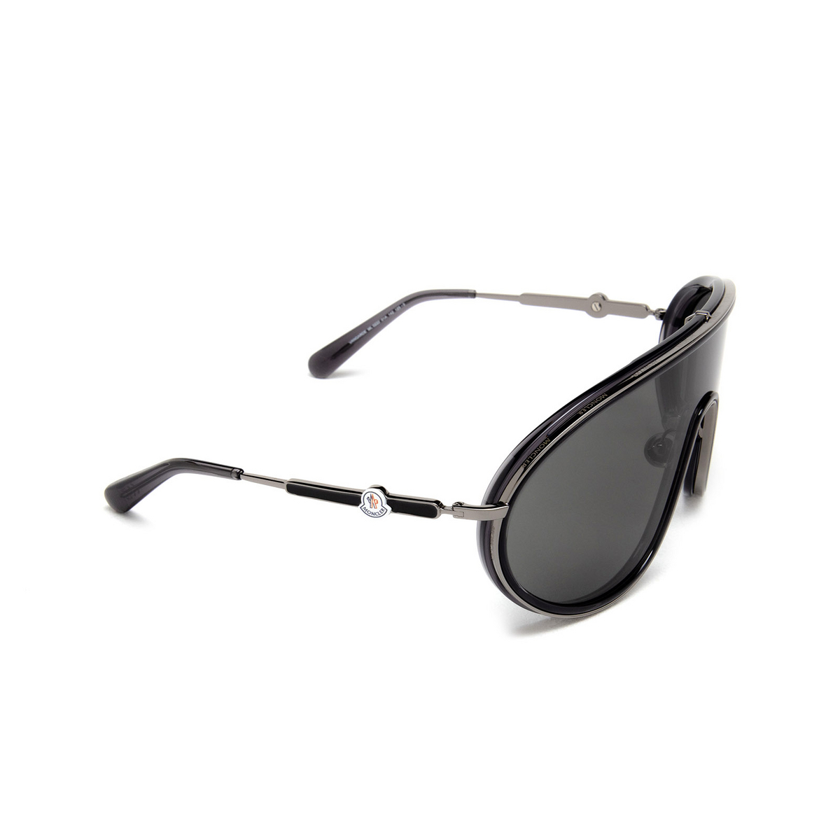 Moncler VANGARDE Sunglasses 01A Shiny Black - three-quarters view