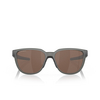 Oakley ACTUATOR Sunglasses 925003 matte grey smoke - product thumbnail 1/4