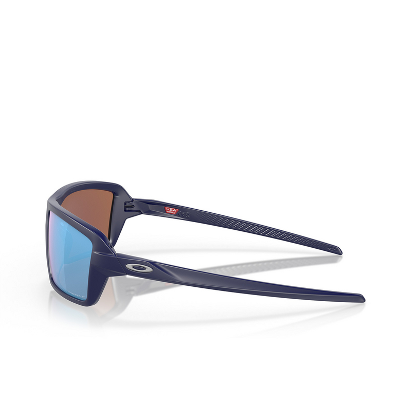 Oakley CABLES Sunglasses 912913 matte navy - 3/4