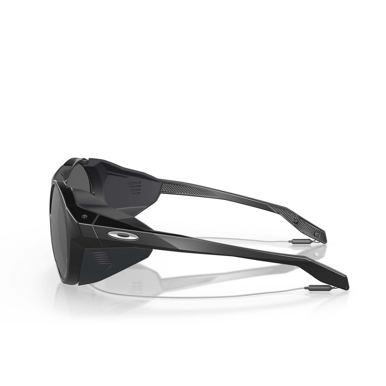 Oakley CLIFDEN Sunglasses 944009 matte black - 3/4
