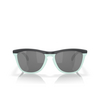 Gafas de sol Oakley FROGSKINS RANGE 928403 matte carbon / blue milkshake - Miniatura del producto 1/4