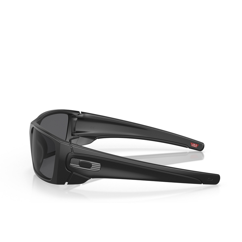 Gafas de sol Oakley FUEL CELL 909629 matte black - 3/4