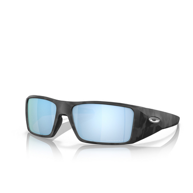 Oakley HELIOSTAT Sunglasses 923105 matte black camo - three-quarters view