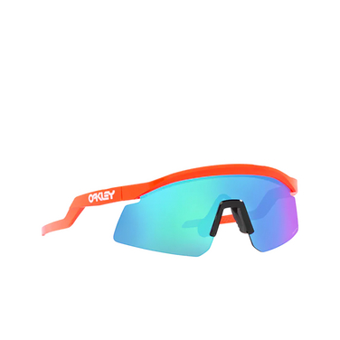 Oakley HYDRA Sunglasses 922906 neon orange - three-quarters view