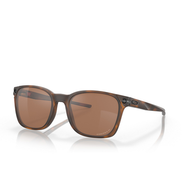 Oakley OJECTOR Sunglasses 901805 matte brown tortoise - three-quarters view