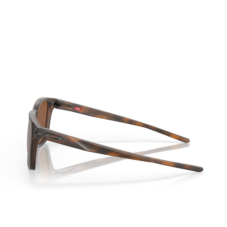 Oakley OJECTOR Sunglasses 901805 matte brown tortoise - 3/4