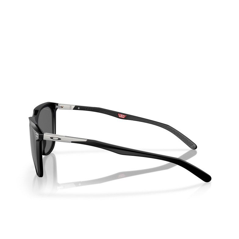 Oakley THURSO Sunglasses 928602 matte black - 3/4