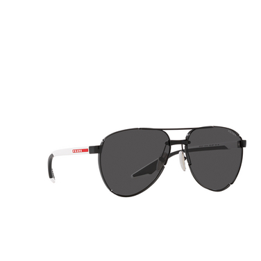 Lunettes de soleil Prada Linea Rossa PS 51YS 1BO06F matte black - Vue trois quarts