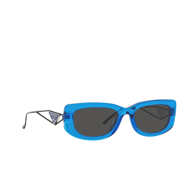 Prada PR 14YS Sonnenbrillen 18M5S0 crystal electric blue - Dreiviertelansicht