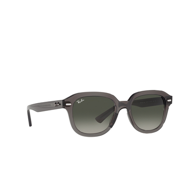 Lunettes de soleil Ray-Ban ERIK 667571 opal dark grey - Vue trois quarts