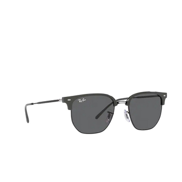 Ray-Ban NEW CLUBMASTER Sunglasses 6653B1 grey on black - three-quarters view