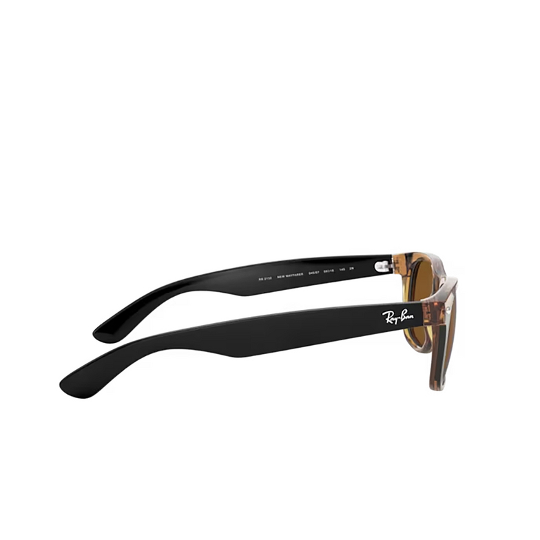 Ray-Ban NEW WAYFARER Sunglasses 945/57 honey - 3/4