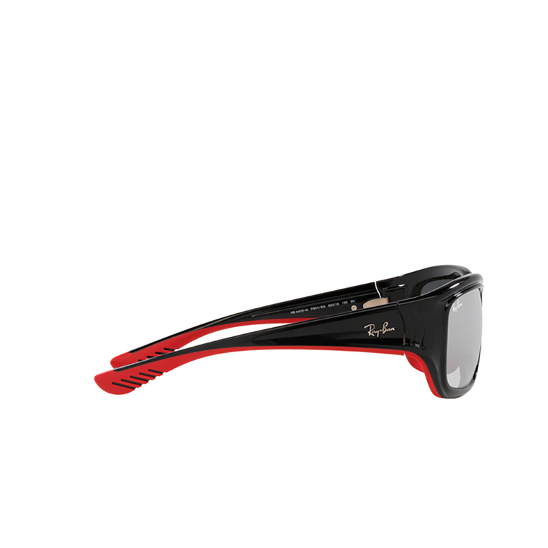 Lunettes de soleil Ray-Ban RB4405M F6016G black on red - 3/4