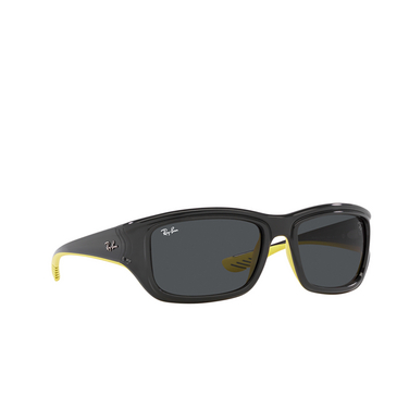 Occhiali da sole Ray-Ban RB4405M F62487 grey on yellow - tre quarti