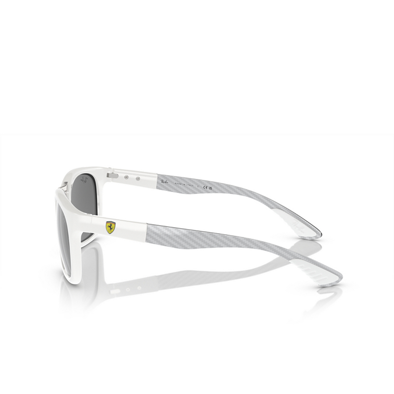 Ray-Ban RB8362M Sonnenbrillen F6956G white - 3/4