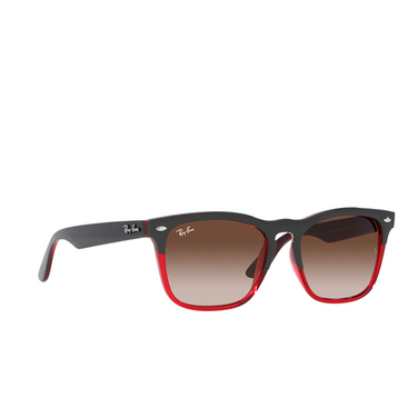 Ray-Ban STEVE Sunglasses 663113 grey on transparent red - three-quarters view