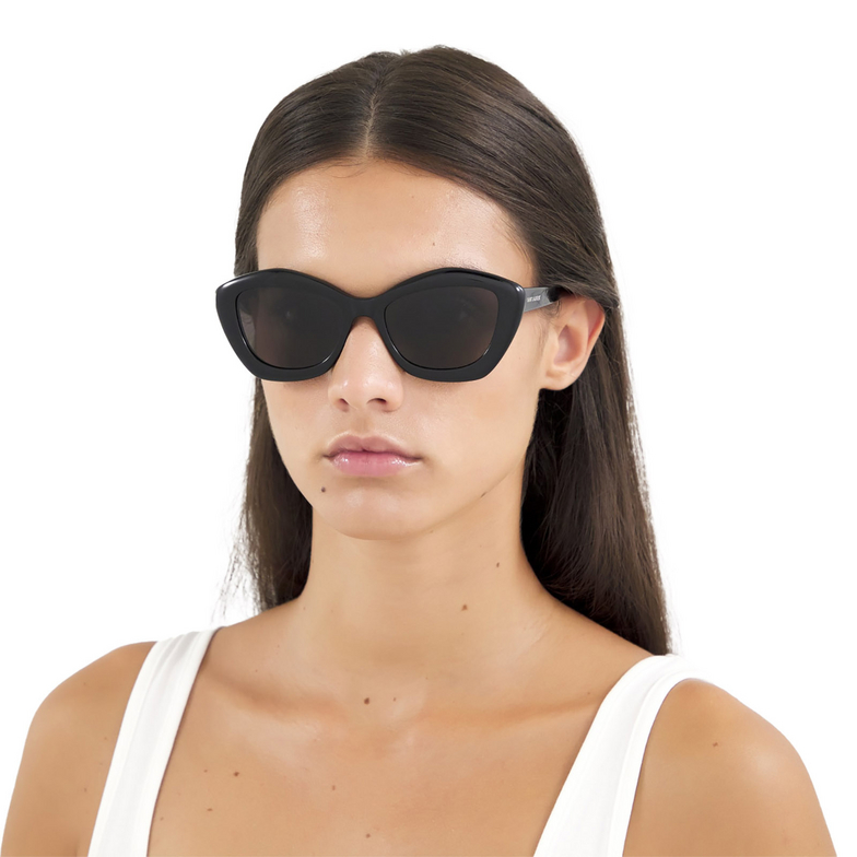 Saint Laurent SL 68 Sunglasses 001 black - 5/5