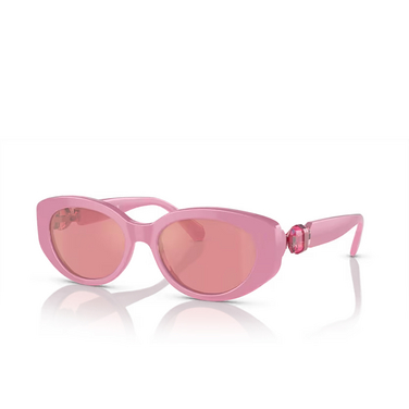 Gafas de sol Swarovski SK6002 1005E4 pink - Vista tres cuartos