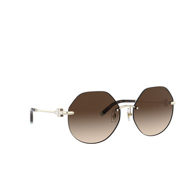 Tiffany TF3077 Sunglasses 60213B pale gold - three-quarters view